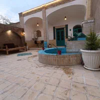 سویت سنتی در اقامتگاه بوم گردی درکنارباغ فین کاشان
