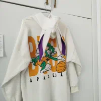 هودی|لباس|تربتحیدریه, مظفریه|دیوار