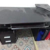 فروش فوری - میز کامپیوتر