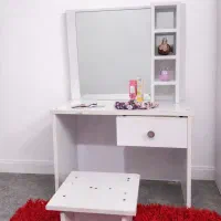 میز آرایش کودکانه