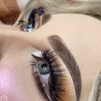 *تخفیف میکاپ و شنیون همراه و عروس *|خدمات آرایشگری و زیبایی|اهواز, اهواز|دیوار
