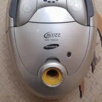 یک عدد جاروبرق‌ 2200w-سامسونگ