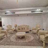 فروش مبل نئوکلاسیک هفت نفره به همراه میز ناهارخوری