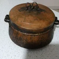 دیگ مسی قدیمی|کلکسیون اشیاء عتیقه|کاشمر, |دیوار