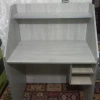 میز تحریر شلف دار