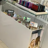 میز ویترینی مخصوص لوازم ارایشی و عطر و ادکلن|فروشگاه و مغازه|کیش, |دیوار