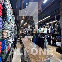 فروشنده پوشاک (آقا)