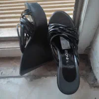 تعداد زیادی وسایل شخصی زنانه در حد نو|لباس|تبریز, |دیوار