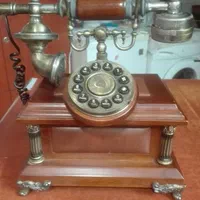 تلفن نوستالژیک و شیک
