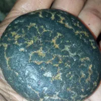 کارشناس خریدارشهاب سنگ یشم یاقوت کهربا و....