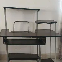 میز کامپیوتر