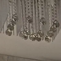 لوستر و چوب لباسی
