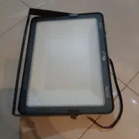 پروژکتور ۲۰۰ وات در حد نو|لامپ و چراغ|پاکدشت, پاکدشت (مامازند)|دیوار