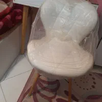 صندلی سفید نونو داخل مشما|صندلی و نیمکت|تهران, حافظیه|دیوار