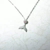 گردنبند استیل زنانه دم وال رنگ ثابت