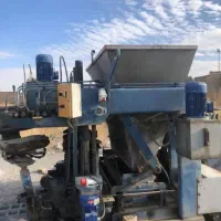 دستگاه بلوک زن تمام اتومات تیام اصفهان کم کار