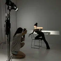 مدل میکاپ و لباس هستم