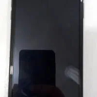 ایفون XR سالم