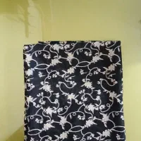 یه قواره چادر رنگی کاملا نو .عرض۱ونیم  طول ۴ونیم