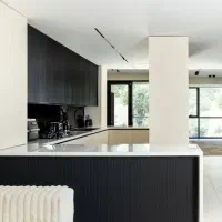 طراحی و ساخت انواع کابینت و کمد دیواری