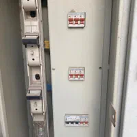 برق کاری/برقکاری/برقکار ساختمان/نصاب آیفن|خدمات پیشه و مهارت|شیراز, پودنک|دیوار