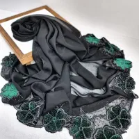 روسری جواهر دوزی شده