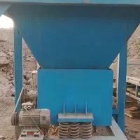 دو عدد دستگاه نوار نقاله و فیدر  6 متری و  8 متری