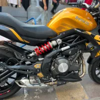 بنلی ۳۰۰ مدل۱۴۰۰