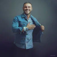 دوتا بلیط کنسرت آرمین امشب