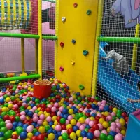 یه دنیای کوچولو بساز پر از خنده و خیال