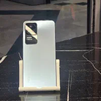 poco f4
