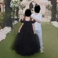 مقداری لباس بچه