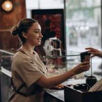 باریستا و ویتر|استخدام خدمات فروشگاه و رستوران|تهران, هروی|دیوار