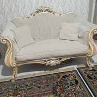 مبلمان هفت نفره با میز وسط و دو عسلی
