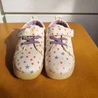 کفش اسپرت بچگانه وارداتی