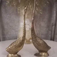 یک جفت قوی برنزی زیبا