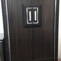 کمدومیزارایشی چوب ترک سالم وتمیز