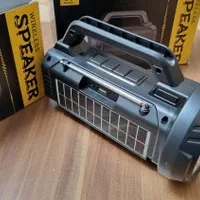 چراغ قوه و اسپیکر خورشیدی