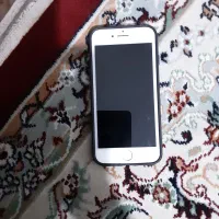 آیفون ۸ حافظه ۶۴ گیگابایت