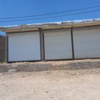 دو-عدد-مغازه-سقف-آزاد