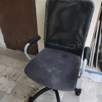 دو عدد صندلی