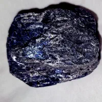 ۲نفر خانوم جهت کاووش شهاب سنگ و سنگ قیمتی