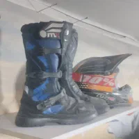 کلاه کراسی با بوت کراسی