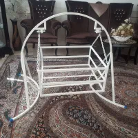 گهواره آهنی دوقلو در حد نو با تشک و پشه بند|تخت و صندلی بچه|پیر بکران, |دیوار