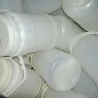 حدود۵۰تا دبه ی ۲کیلویی.۱۰۰عدد قاب نوشابه واب معدنی|ظروف نگهدارنده، پلاستیکی، یک‌بارمصرف|همدان, |دیوار