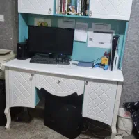 میز تحریر در حد نو