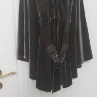 تعدادی پالتو لباس