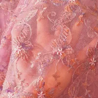 دوعدد قواره لباس کردی