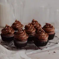 کاپ کیک و انواع کیک خیس خوشمزه کافه ای