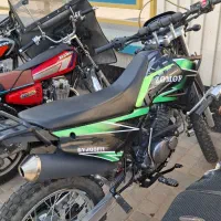 تریل زمرد طرح روان 1402|موتورسیکلت|کاشان, فین کوچک|دیوار